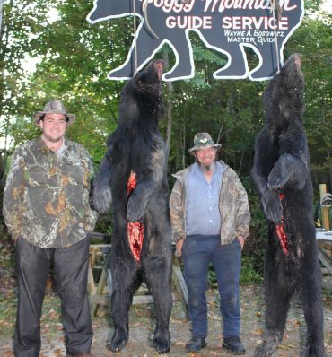 Maine highlands bear hunters at Foggy Mountain