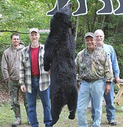 trophy bear hunts at Foggy Mountain