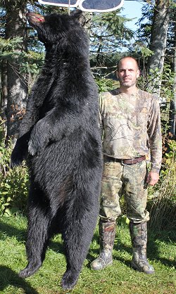 trophy bear hunts at Foggy Mountain Guide Service