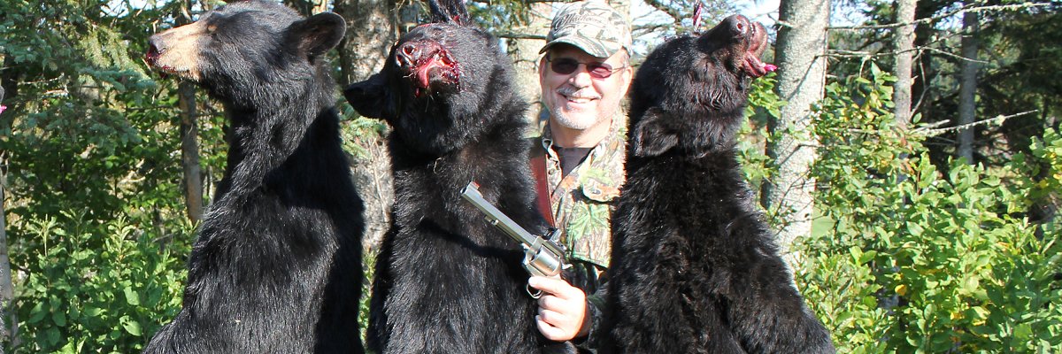 Bear hunting with Magnum handgun