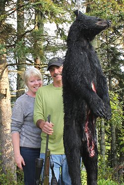 trophy black bear hunt at Foggy Mountain